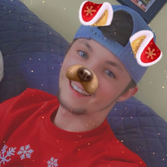 Meet your Posher, Dakota - Picture 1 of 1